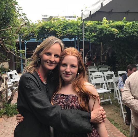Helen Hunt and her daughter.