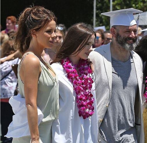 Kate Beckinsale with her daughter and ex-spouse Michael Sheen.