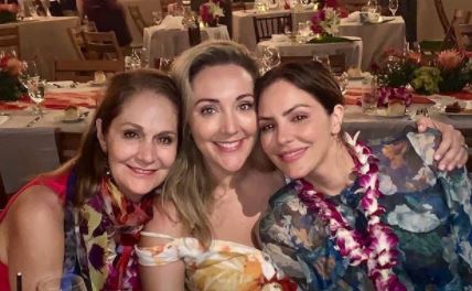 Katharine McPhee mother and sister.