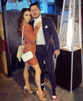 Val Chmerkovskiy wife.