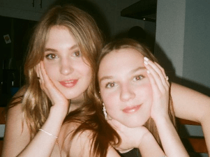 Sophie Nelisse sister