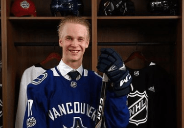 Elias Pettersson in NHL