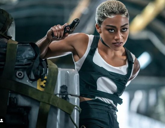 Tati Gabrielle, The 100 Wiki