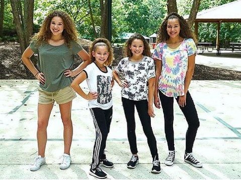 young-madison-haschak-with-her-younger-sisters Young Madison Haschak with her younger sisters
