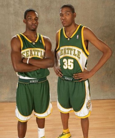 kevin-durant-at-2007-nba-seattle-supersonic Kevin Durant at 2007 NBA Draft, Seattle SuperSonics along with Jeff Green