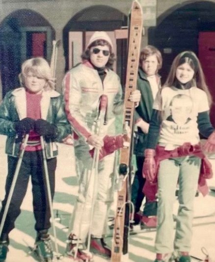 valerie-bertinelli-siblings Valerie Bertinelli with her siblings