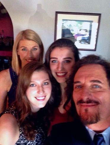 kim-coates-wife-daughters Kim Coates with his family