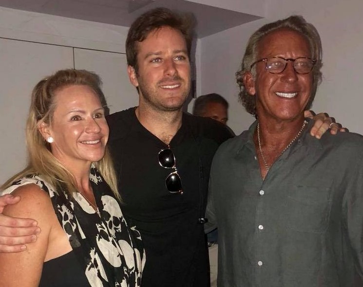 Armie Hammer Bio Wiki, Twin, Siblings, Married, Children, Net Worth