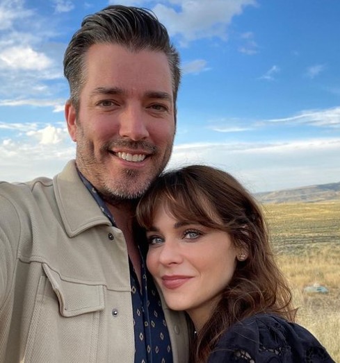 zooey-deschanel-with-her-boyfriend-jonathan Zooey Deschanel with her boyfriend Jonathan Scott