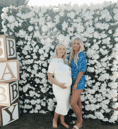 erin-bowyer-sister Erin Bowyer with her sister Nancy