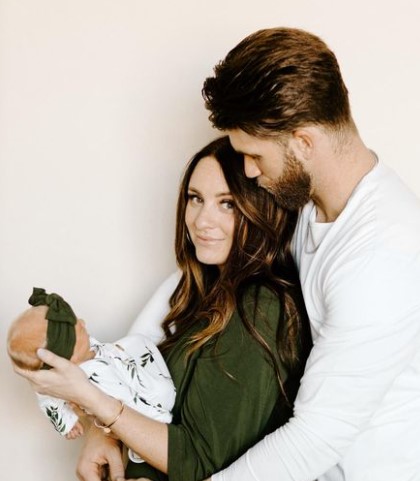 bryce-harper-announcing-the-birth-of-their-daughter Bryce Harper announcing the birth of their daughter