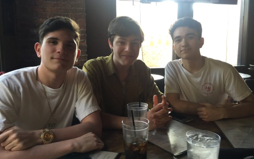 Peyton Wich with co-actors of Goosebumps