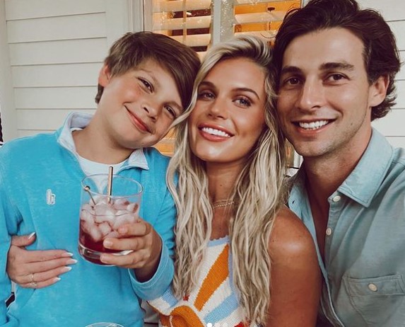 brett-randle-with-his-wife-and-son Brett Randel with his wife and son