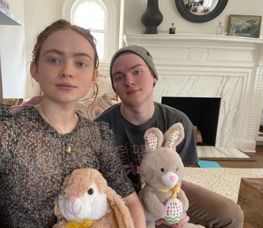 sadie-sink-siblings Sadie Sink with her brother Mitchell Sink