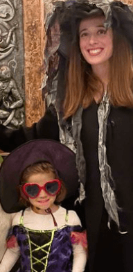 marina-squerciati-with-her-daughter Marina Squerciati with her daughter at Wicked Musical premiere