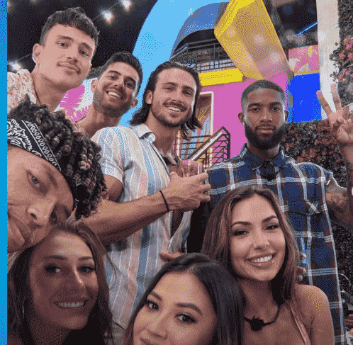 Olivia Kaiser Bio - Wiki, Net Worth, Age, Height, Parents, Partner