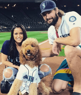 robin-lopez-with-his-girlfriend Robin Lopez with his girlfriend