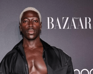 moses-sumney-at-bazzar-us-party Moses Sumney at Harper Bazaar US Party