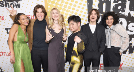 Callie Haverda with that 90’s show cast 