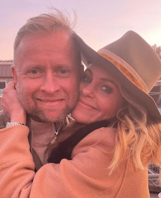 candace-cameron-bure-with-her-husband-min Candace Cameron Bure with her husband