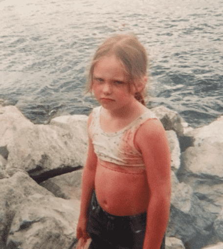 Suzanna Son during her Childhood days