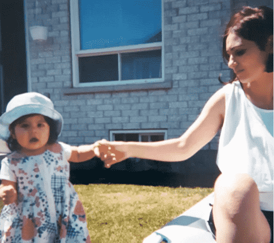 alessia-cara-childhood Alessia Cara with her mom