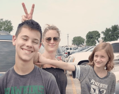 Teri Polo with her kids