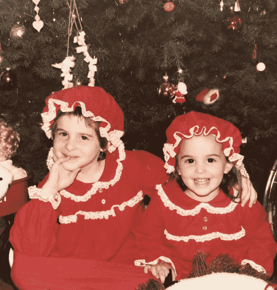 maria-dizzia-sister-min Maria Dizzia with her sister
