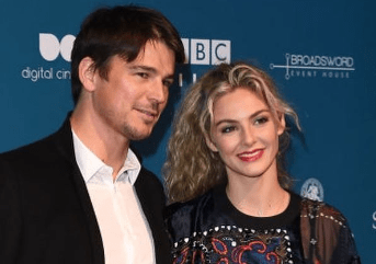 josh-hartnett-with-his-wife-tamsin Josh Hartnett with his wife Tamsin