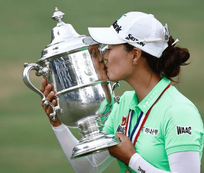 minjee-lee-with-her-womens-open-champion-trophy Minjee Lee with her US Women’s Open Champion Trophy