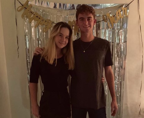 elizabeth-mandlik-with-her-brother Elizabeth Mandlik with her brother