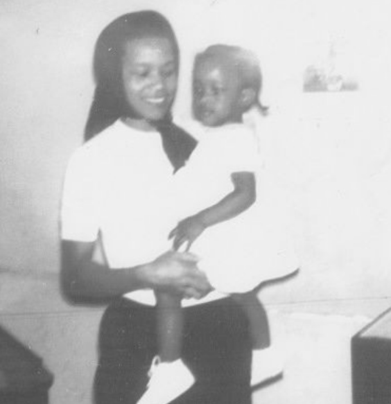 Regina Taylor parents