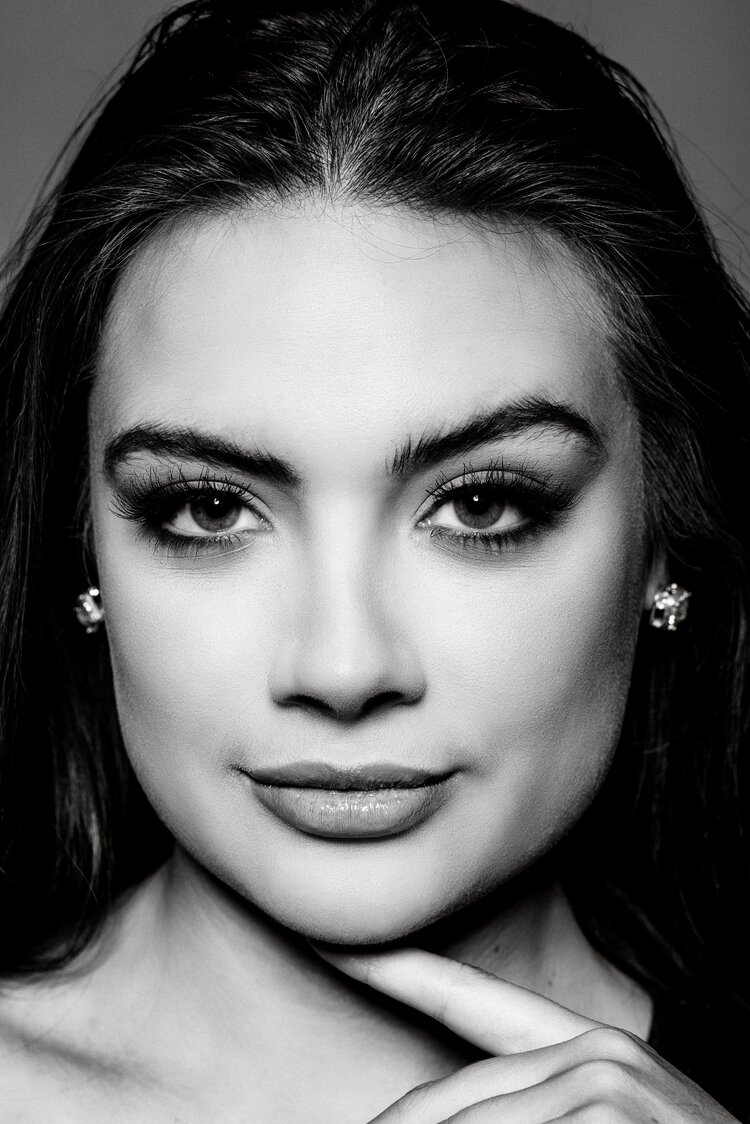 Mexican-Italian Actress Sole Bovelli