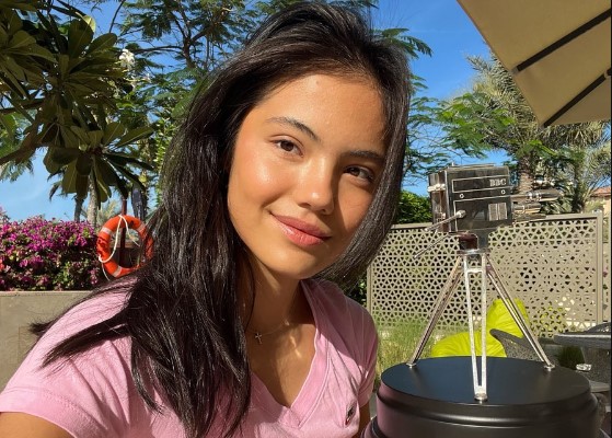 Emma Raducanu Bio - Wiki, Ethnicity, Net Worth, Parents, Partner, Age ...