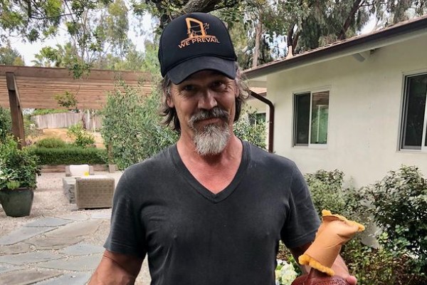 Josh Brolin Bio - Parents, Mother, Net Worth, Wife, Children, Family ...