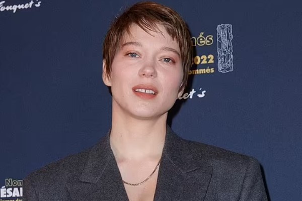 Lea Seydoux Net Worth, Movies, Family, No Time To Die, Height - TrendCelebs
