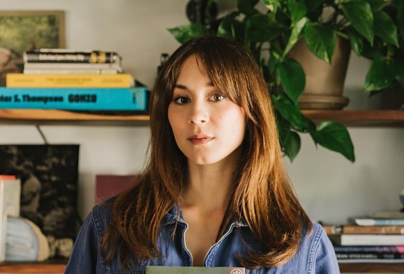 Troian Bellisario