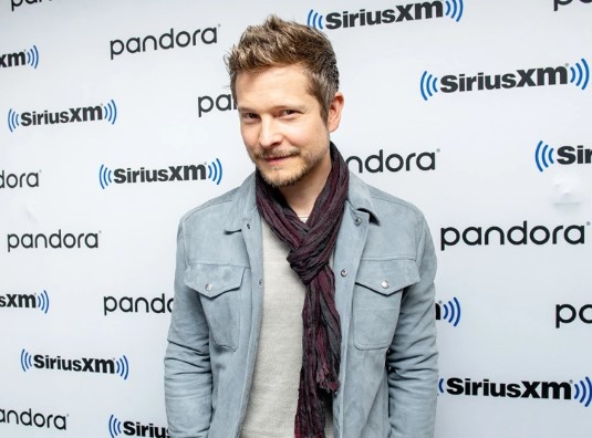 Matt Czuchry Bio - Wife, Family, Children, Parents, Net Worth, Wiki, Height