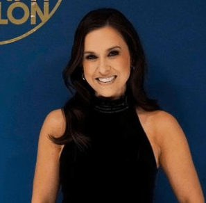 Lacey Chabert Bio - Parents, Siblings, Husband, Married, Children, Net