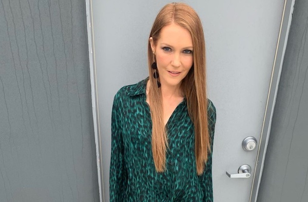 Darby Stanchfield Bio - Husband, Family, Parents, Children, Net Worth ...