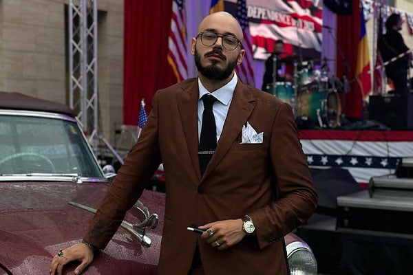 Thing Victor Dorobantu️