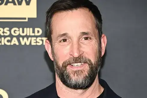 Noah Wyle with a full beard