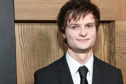 Charlie Tahan