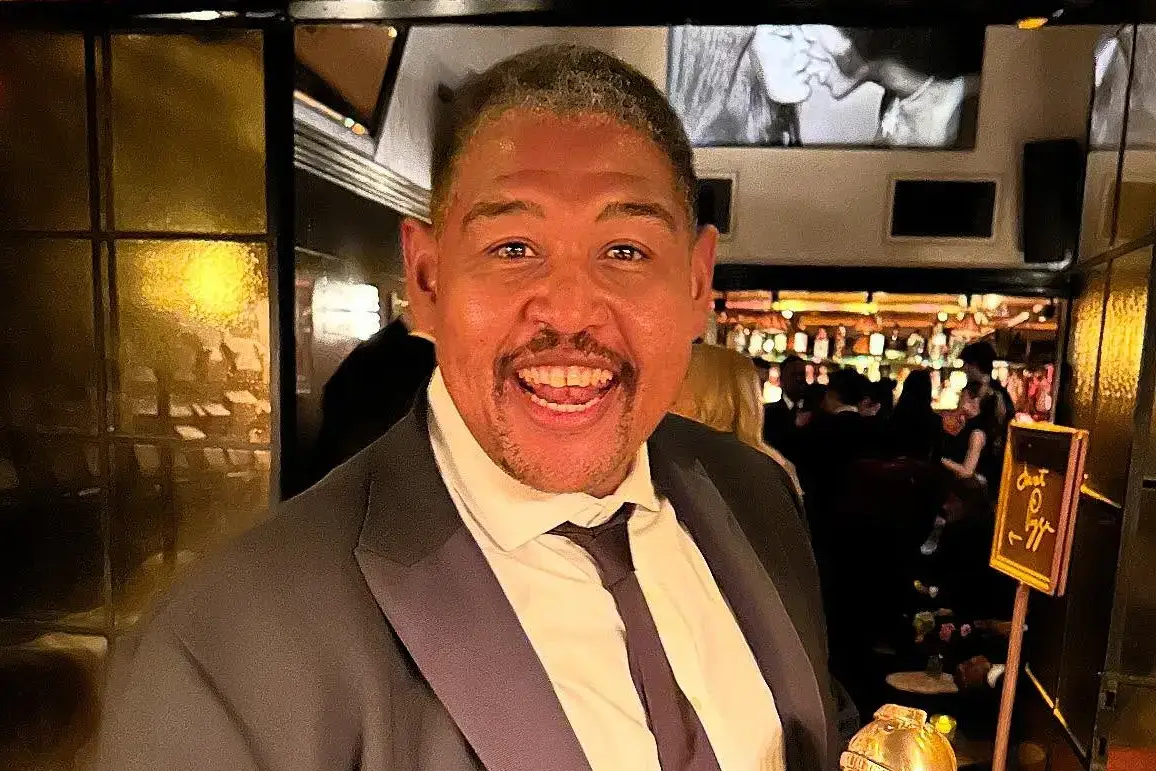Omar Benson Miller️