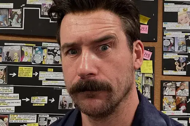 Barry Sloane