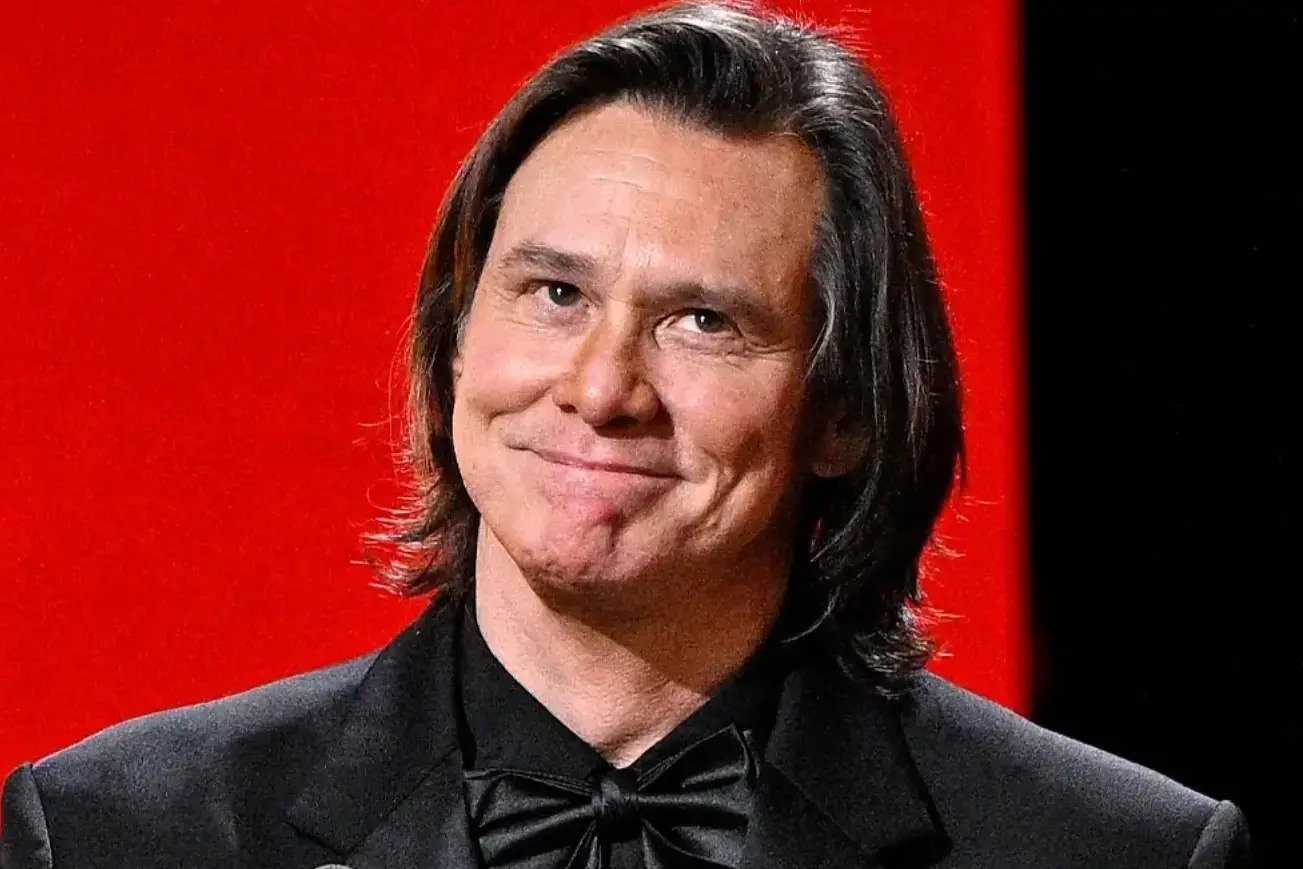 Jim Carrey  at the 51st César Awards in Paris.️
