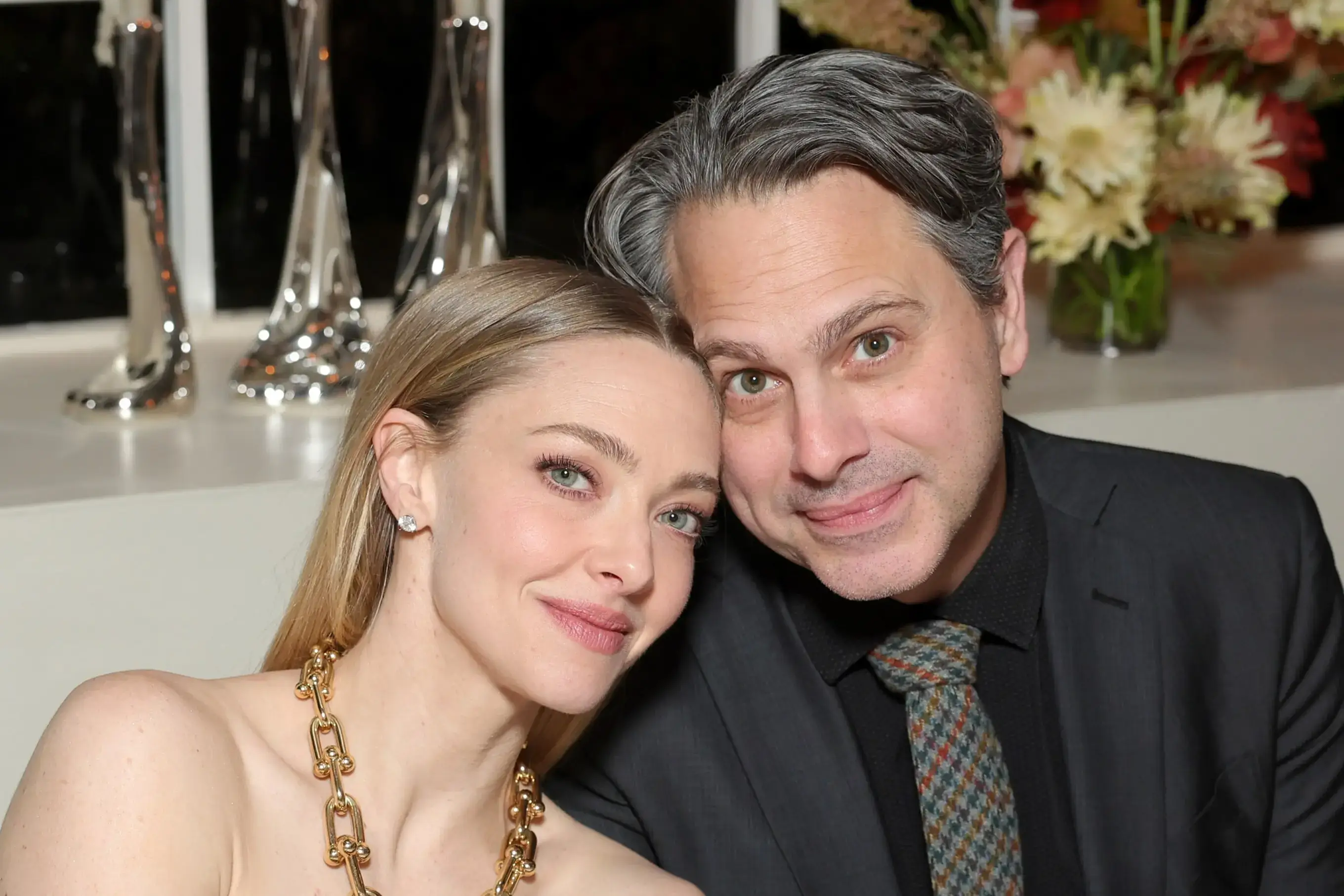Amanda Seyfried and Thomas Sadoski