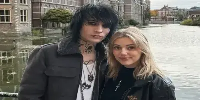 Grace Van Dien and her ex-boyfriend Johnnie Guilbert.