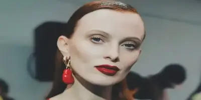 Karen Elson