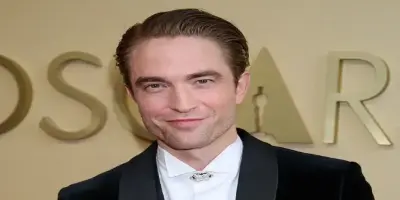 Robert Pattinson